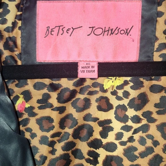 ✨️Women's Gray Faux Fur Trim Betsey Johnson Winter Jacket✨️ - Picture 5 of 7